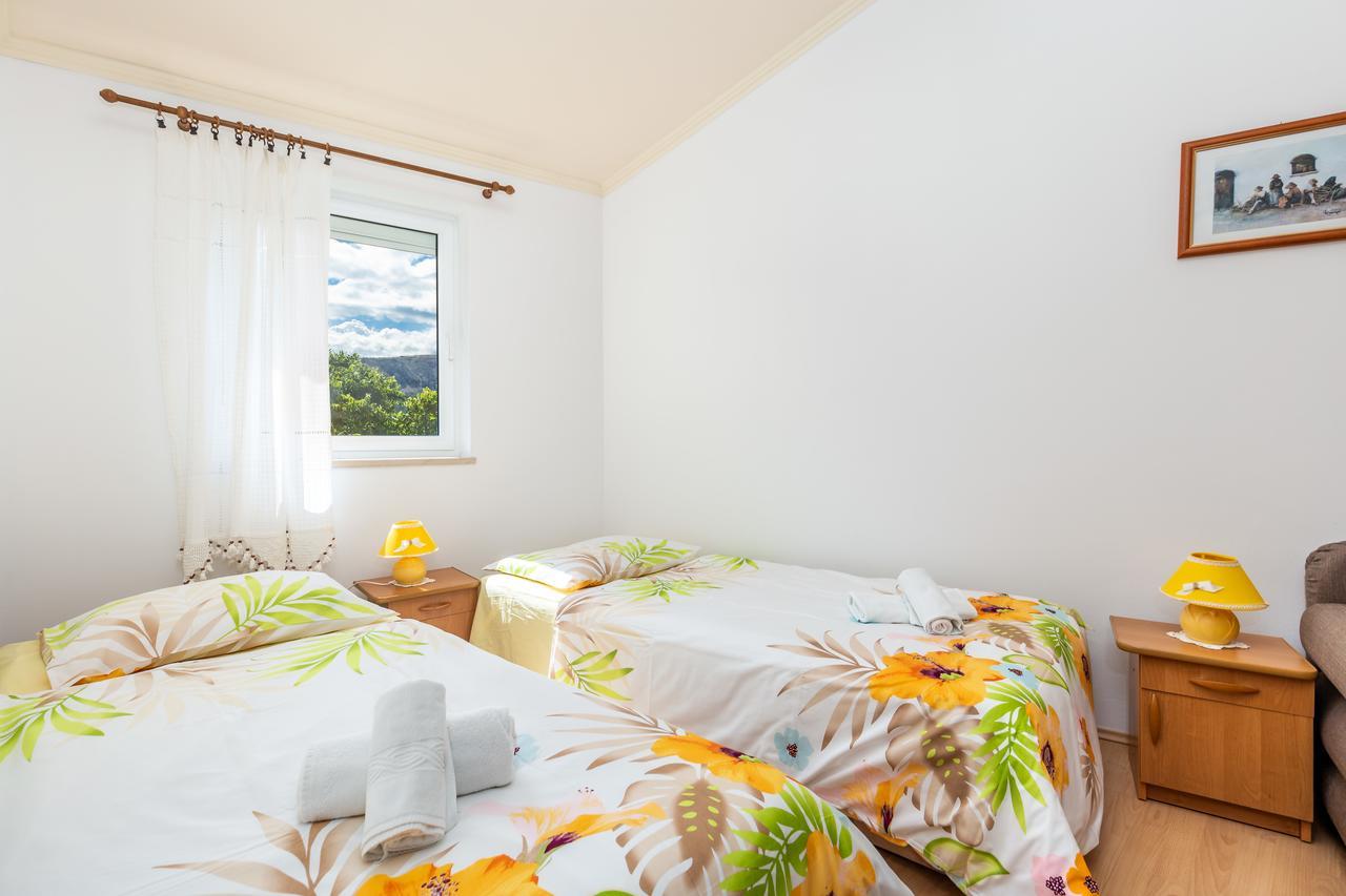 Apartments Patricia Baška Εξωτερικό φωτογραφία